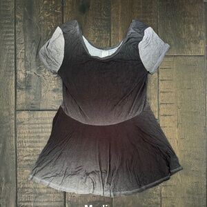 Women's Medium peplum bamboo top (Fawn & Feather)